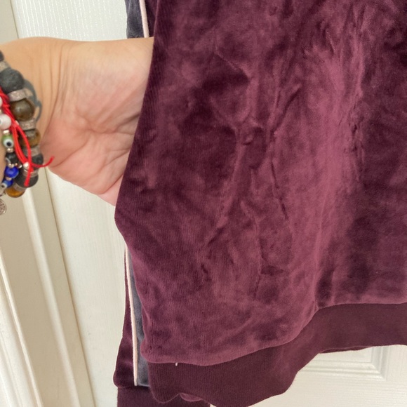 Fabletics Womens Pullover Sweater. Soft material - Picture 5 of 5